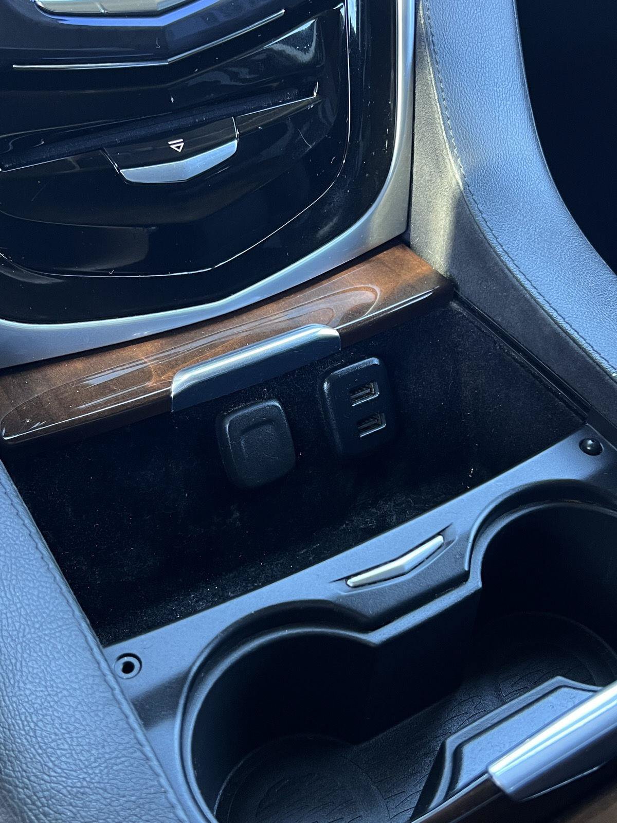 Used 2020 Cadillac Escalade 2WD image 9