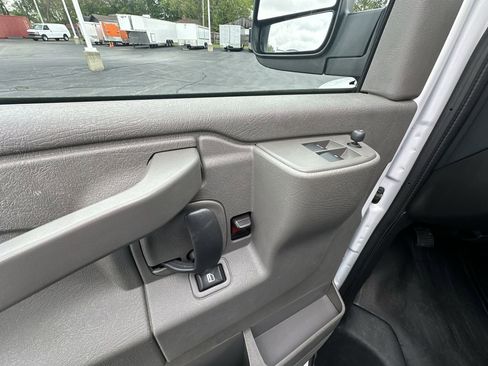 Used 2023 Chevrolet Express 2500 w/ Driver Convenience Package image 13