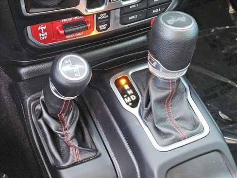 Used 2021 Jeep Wrangler Unlimited Rubicon image 12