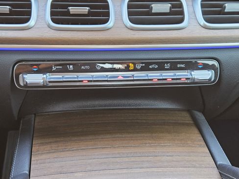 Certified 2023 Mercedes-Benz GLE 450 4MATIC image 20