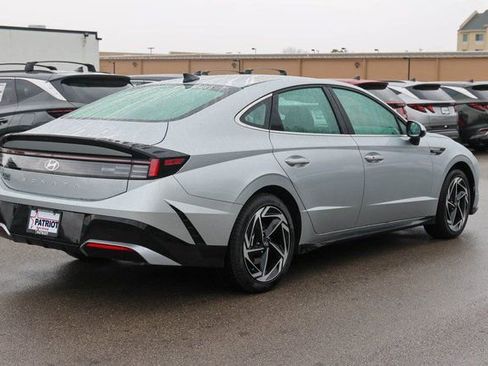 New 2026 Hyundai Sonata SEL image 3