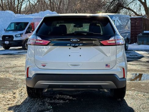 Certified 2022 Ford Edge SEL w/ Convenience Package AWD/4WD image 3