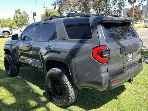Used 2025 Toyota 4Runner TRD Off-Road Premium w/ Tow Technology Package AWD/4WD image 9