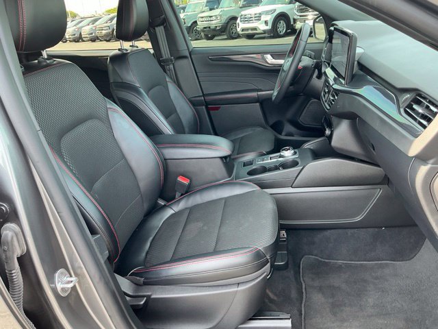 Used 2024 Ford Escape ST-Line w/ Tech Pack #1 FWD image 23