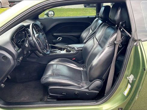Used 2018 Dodge Challenger SXT Plus RWD image 19