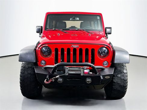 Used 2018 Jeep Wrangler Unlimited Sport S image 2