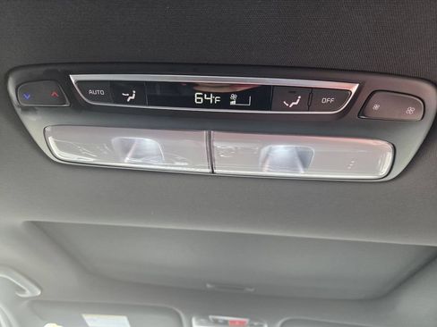 Used 2025 Kia Telluride AWD image 31