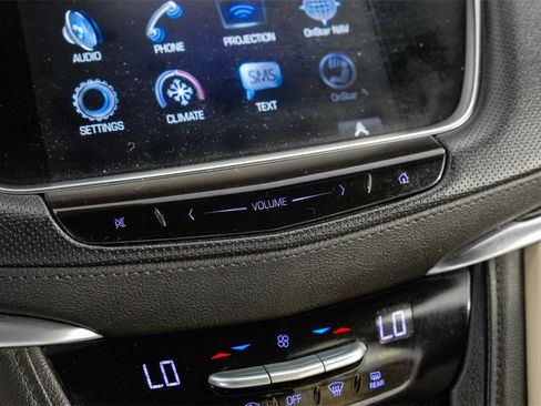 Used 2017 Cadillac XT5 FWD w/ LPO, Wheel Lock Package image 22