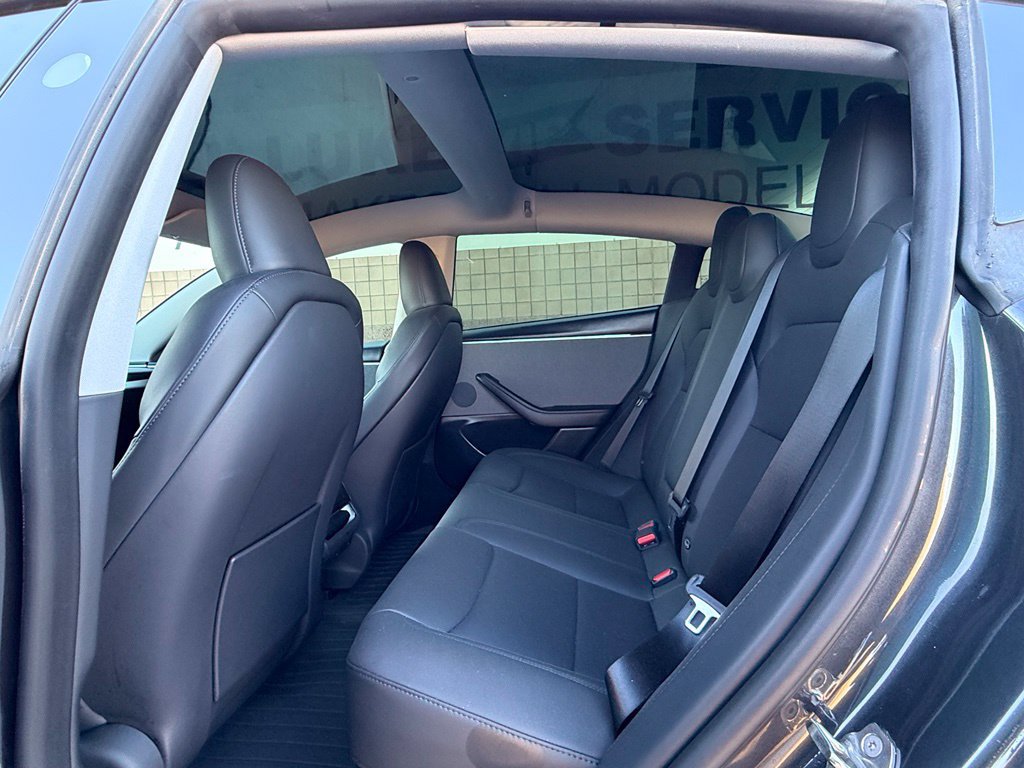 Used 2024 Tesla Model 3 Standard Range RWD image 17
