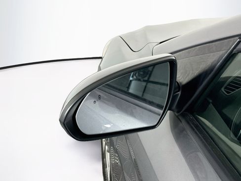 Used 2018 Hyundai Elantra Value Edition FWD image 16