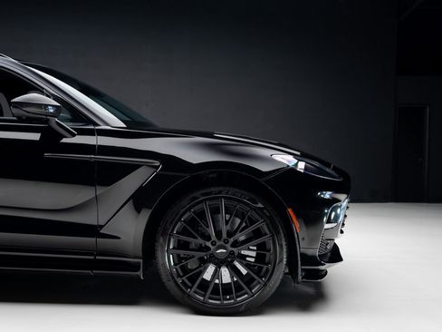 Used 2023 Aston Martin DBX 707 image 39