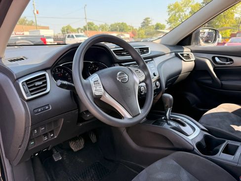 Used 2015 Nissan Rogue S AWD/4WD image 11