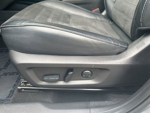 Used 2022 Mitsubishi Outlander SE FWD image 16