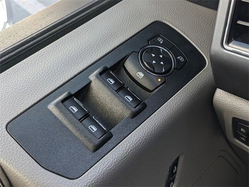 Used 2019 Ford F150 XLT w/ Equipment Group 301A Mid image 17