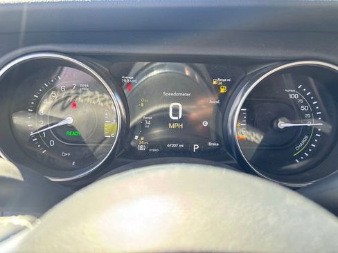 Used 2021 Jeep Wrangler Unlimited Sahara image 8