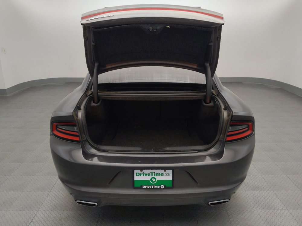 Used 2016 Dodge Charger SXT RWD image 29