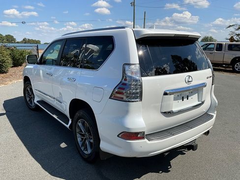 Used 2016 Lexus GX 460 Luxury image 6