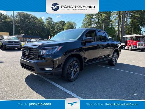 Used 2023 Honda Ridgeline Sport image 1