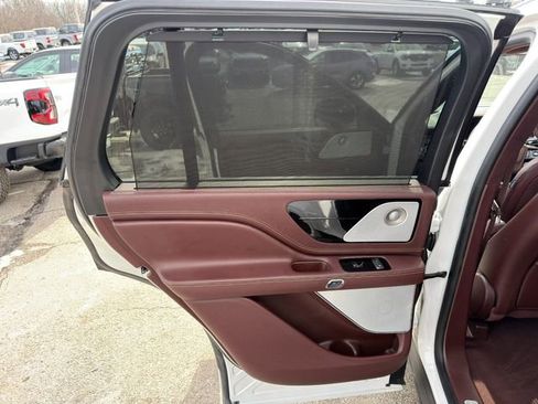 Used 2023 Lincoln Aviator Black Label w/ Class IV Trailer Tow Package image 23