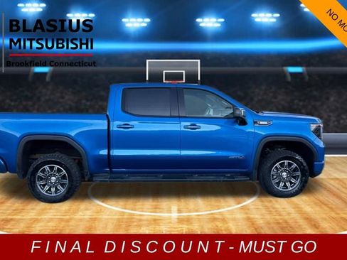 Used 2024 GMC Sierra 1500 AT4 w/ AT4 Preferred Package image 6