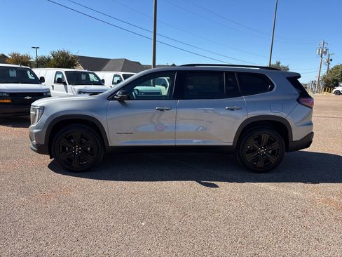 New 2026 GMC Acadia Elevation image 2