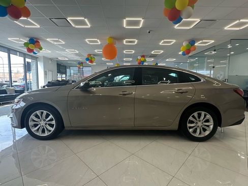 Used 2022 Chevrolet Malibu LT image 5