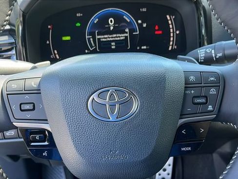 New 2026 Toyota Camry Hybrid AWD/4WD image 8