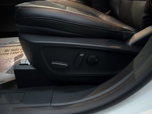 New 2025 Ford Escape ST-Line image 27