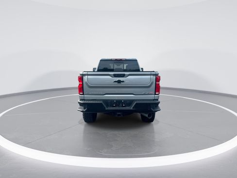 Used 2026 Chevrolet Silverado 2500 ZR2 AWD/4WD image 8