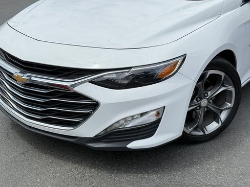 Used 2024 Chevrolet Malibu LT FWD image 3