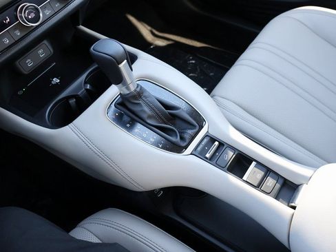 New 2026 Honda HR-V EX-L image 23