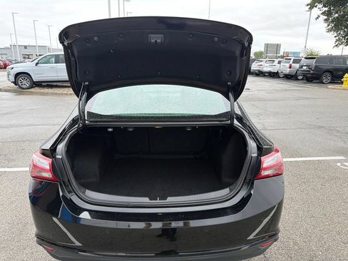 Used 2024 Chevrolet Malibu LT FWD image 11