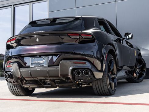 Used 2025 Ferrari Purosangue image 8