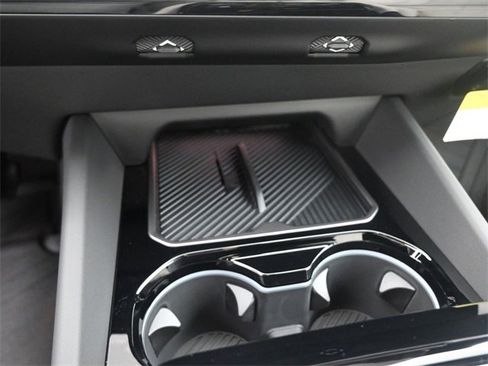 New 2025 BMW 530i w/ Premium Package image 4