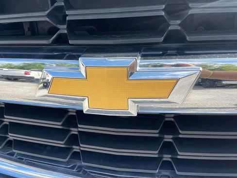 Used 2018 Chevrolet Silverado 1500 LT AWD/4WD image 10
