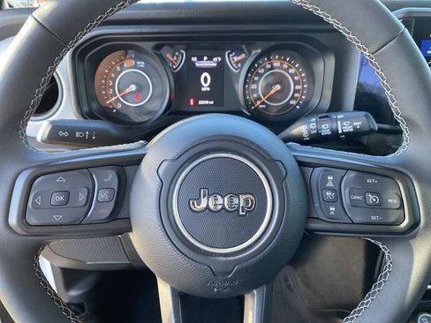 Certified 2025 Jeep Wrangler Sport S image 14