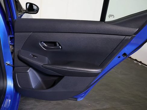 Used 2024 Nissan Sentra SV FWD image 28