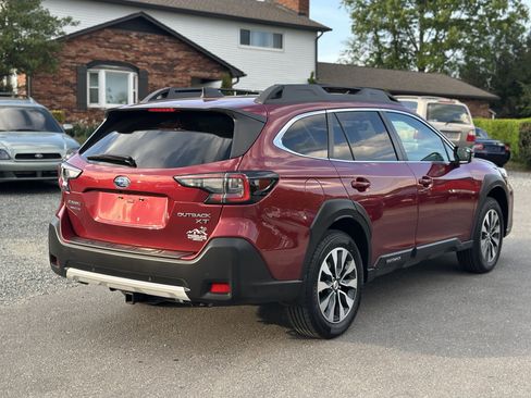 Used 2024 Subaru Outback Limited XT AWD/4WD image 3
