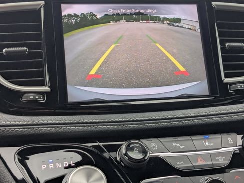 New 2026 Chrysler Pacifica Select image 24