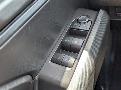 Used 2023 Chevrolet Colorado Trail Boss w/ Technology Package image 30