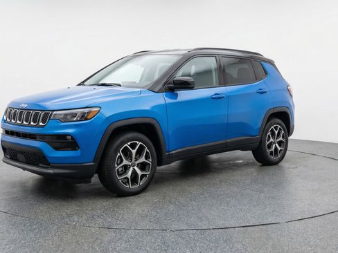Used 2025 Jeep Compass Limited AWD/4WD image 3
