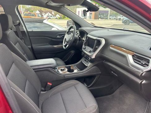 Used 2023 GMC Acadia SLE FWD image 5