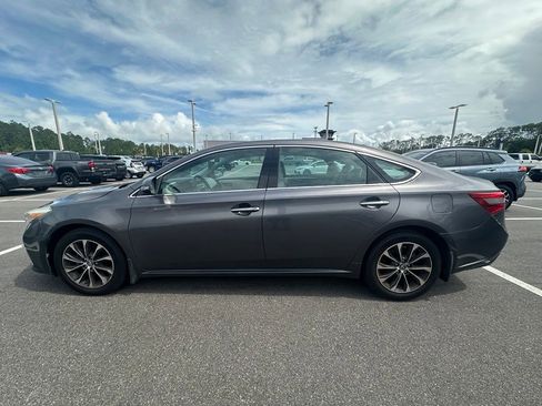 Used 2016 Toyota Avalon XLE FWD image 4