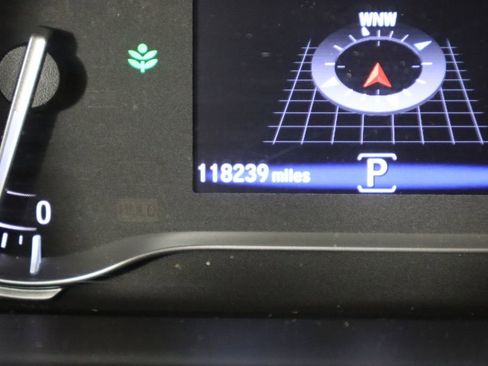Used 2017 Honda Pilot Touring image 36