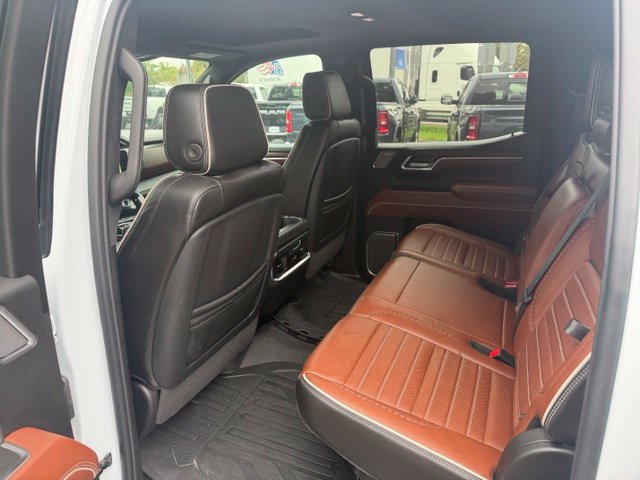 Used 2026 GMC Sierra 1500 Denali Ultimate AWD/4WD image 4