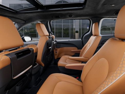 New 2026 Chrysler Pacifica Pinnacle AWD/4WD image 23