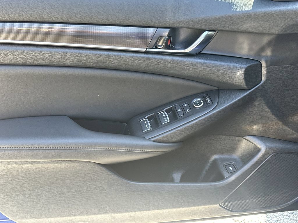 Used 2022 Honda Accord Sport Special Edition image 10