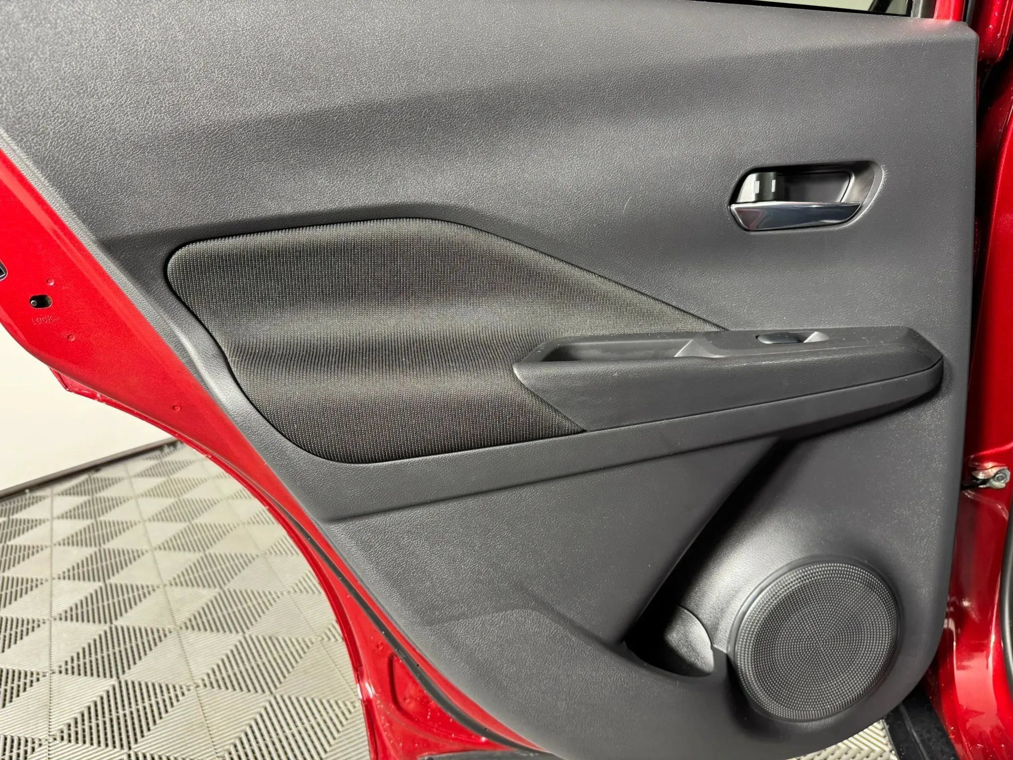 Used 2023 Nissan Kicks SV FWD image 38