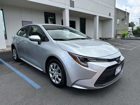 Used 2023 Toyota Corolla LE FWD image 7