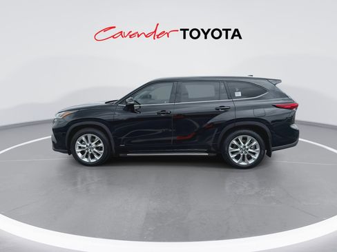 Used 2022 Toyota Highlander Limited image 5